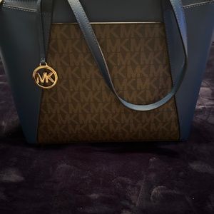 Authentic Michael Kors Bag ‘Maddie’